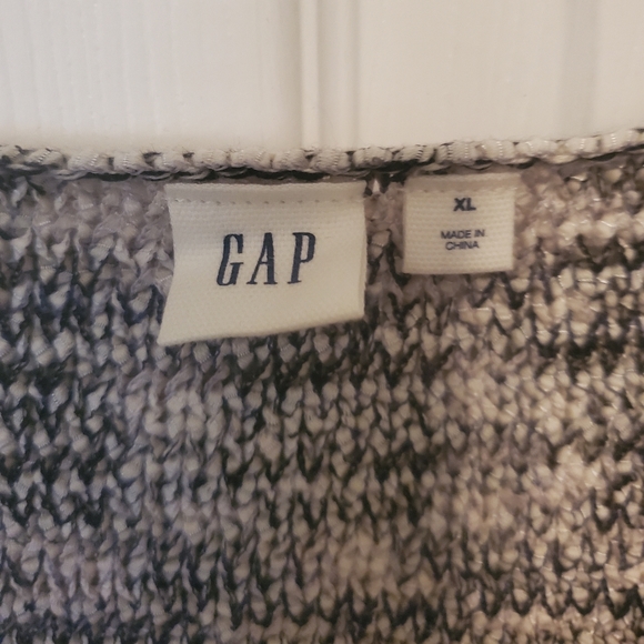 GAP V Neck Marled Knit Sweater Tank Top NEW - Picture 4 of 10
